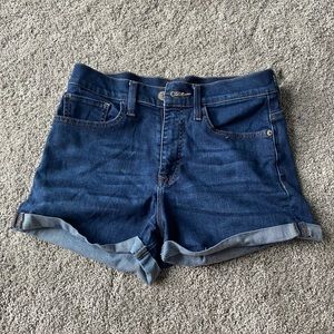 Express Jean shorts size 8, stretchy